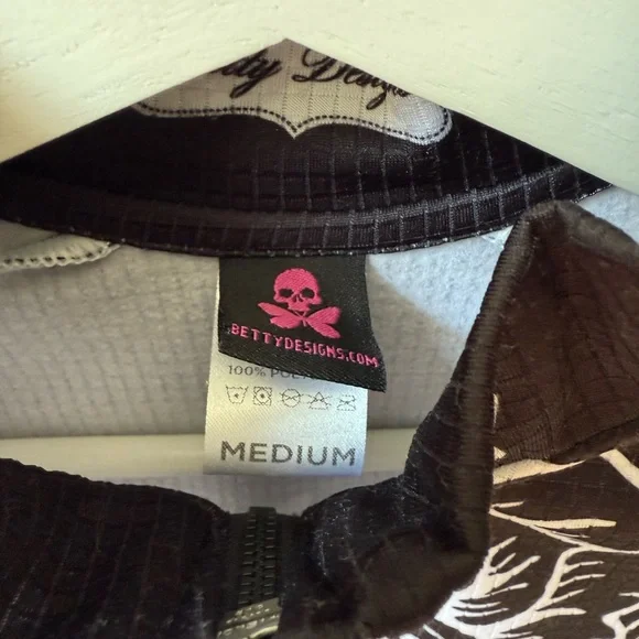 Betty Designs Thermal Cycling Jersey - Picture 3 of 3